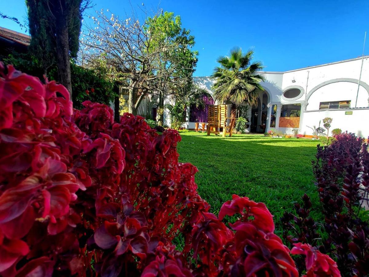 Hotel Tlaquepaque Pueblito Exterior foto