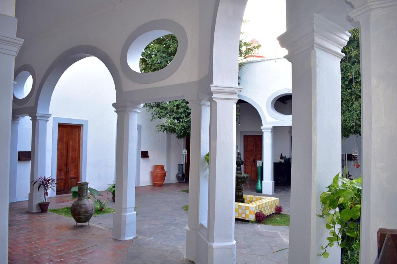 Hotel Tlaquepaque Pueblito Exterior foto